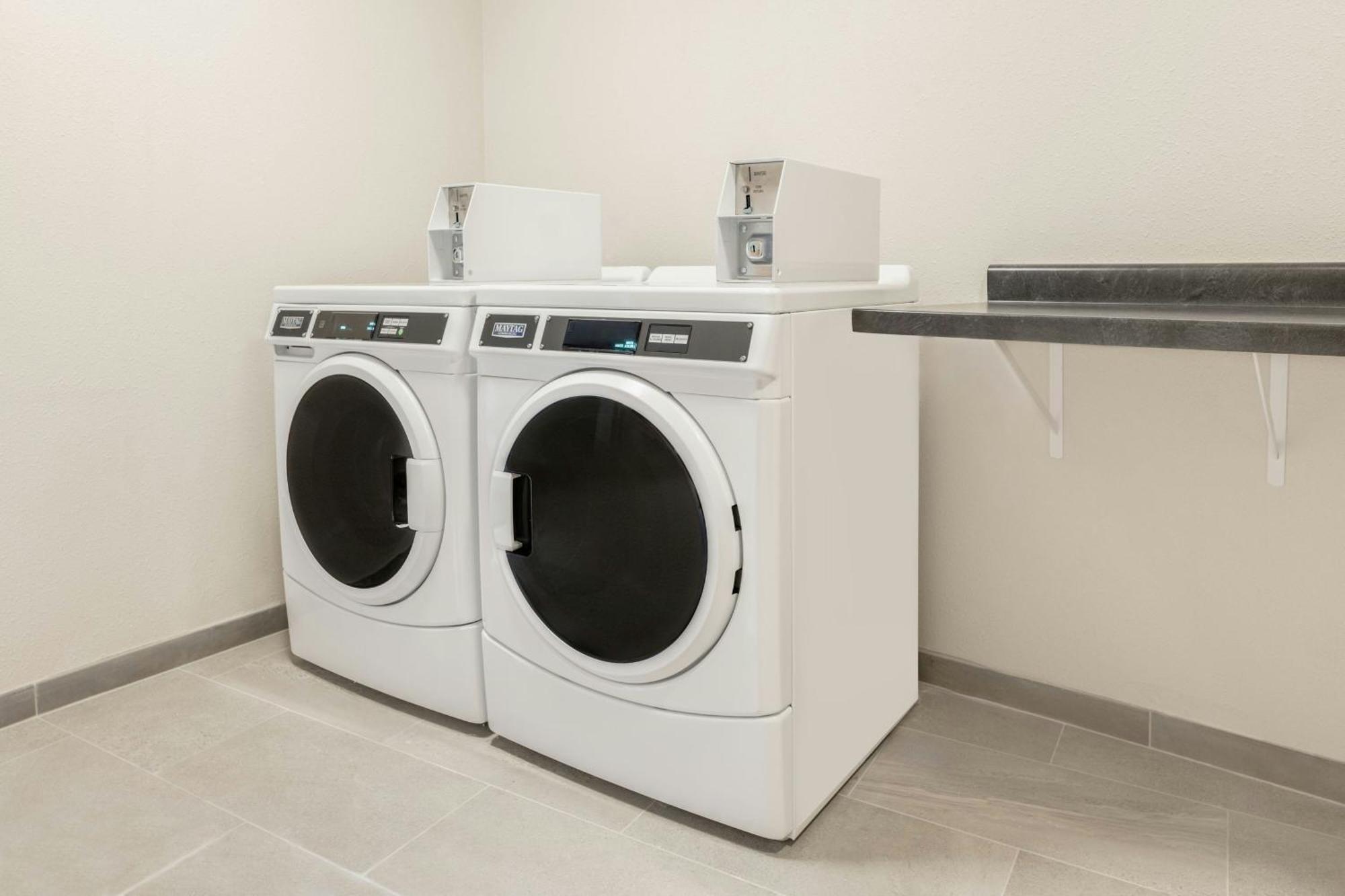 Fairfield By Marriott Inn & Suites Kansas City At The Legends エクステリア 写真